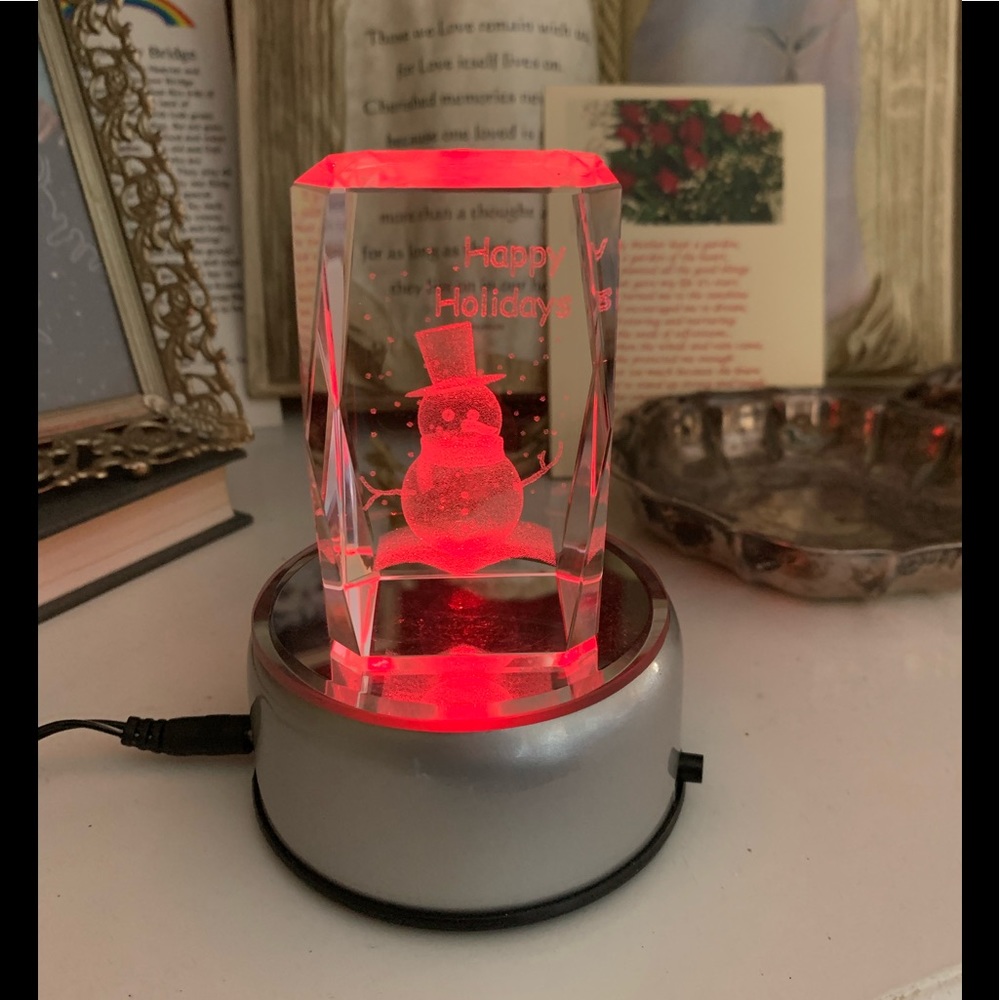 Snowman in crystal on rotating base/multi colors